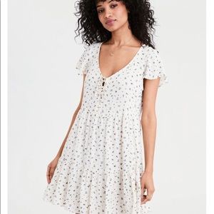American Eagle Cream tiered dress